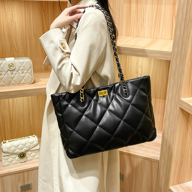 Bolso Tote Acolchado Nuevo 202 - Luxury Bags Hong Kong reseña y precio
