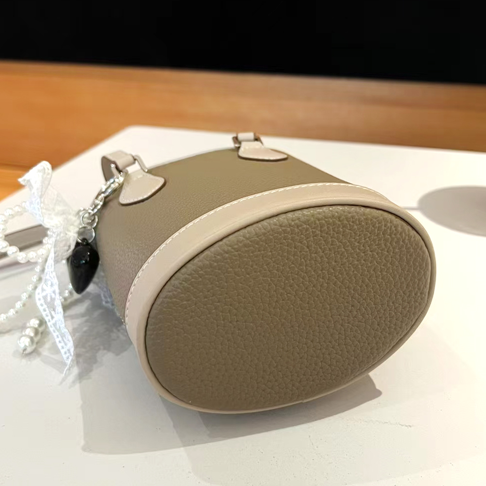 Bolso pequeño de diseñador de  - Luxury Bags Brand Names reseña y precio